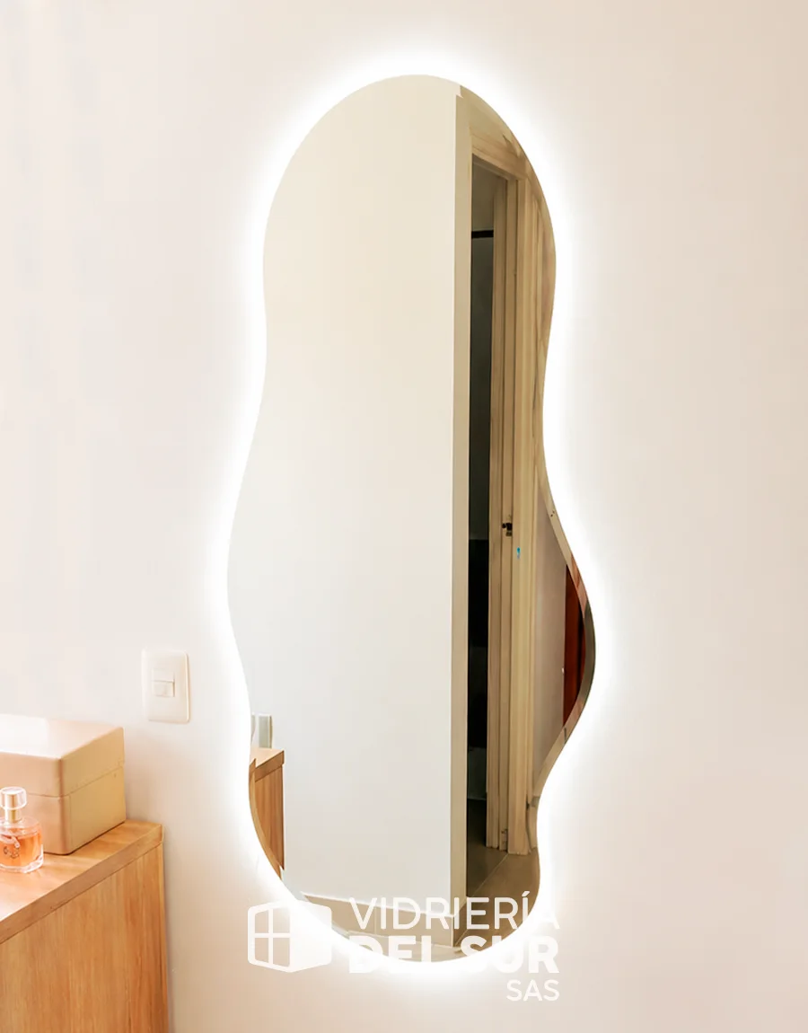 Espejo Nube con iluminación LED táctil