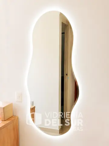 Espejo Nube con iluminación LED táctil